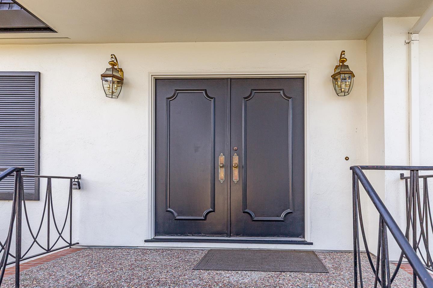 Detail Gallery Image 3 of 41 For 324 Georgetown Ave, San Mateo,  CA 94402 - 5 Beds | 3/1 Baths