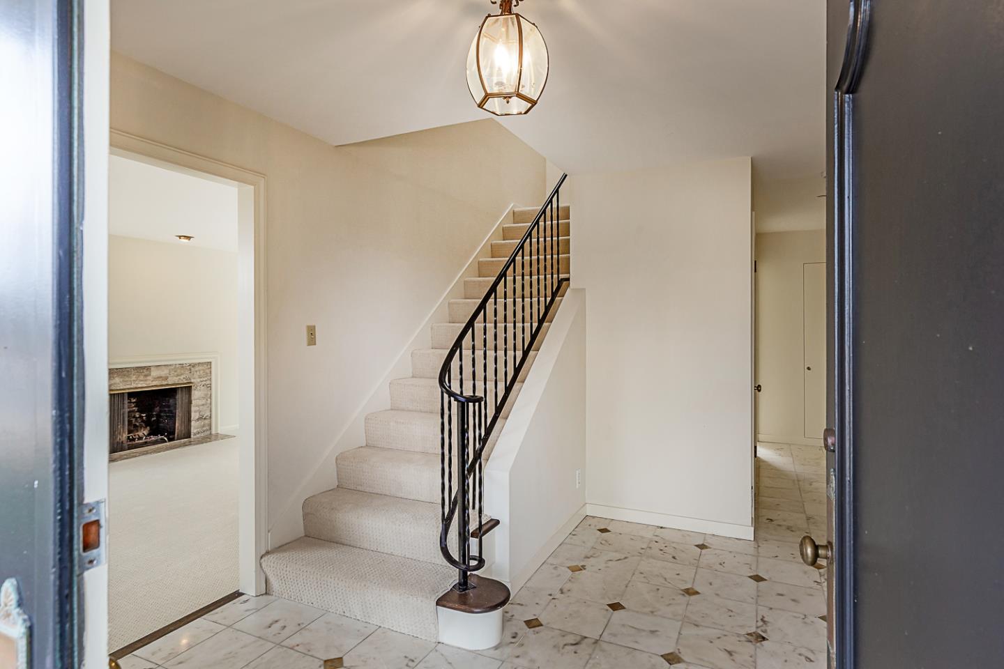 Detail Gallery Image 4 of 41 For 324 Georgetown Ave, San Mateo,  CA 94402 - 5 Beds | 3/1 Baths