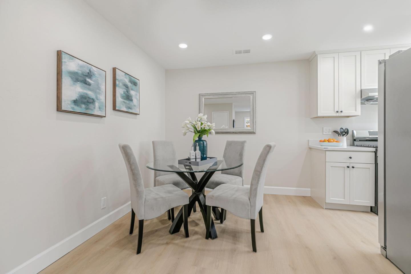 Detail Gallery Image 20 of 44 For 409 Gibbons Ct, Milpitas,  CA 95035 - 3 Beds | 2 Baths