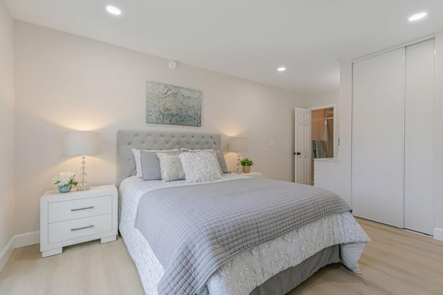 Detail Gallery Image 23 of 44 For 409 Gibbons Ct, Milpitas,  CA 95035 - 3 Beds | 2 Baths
