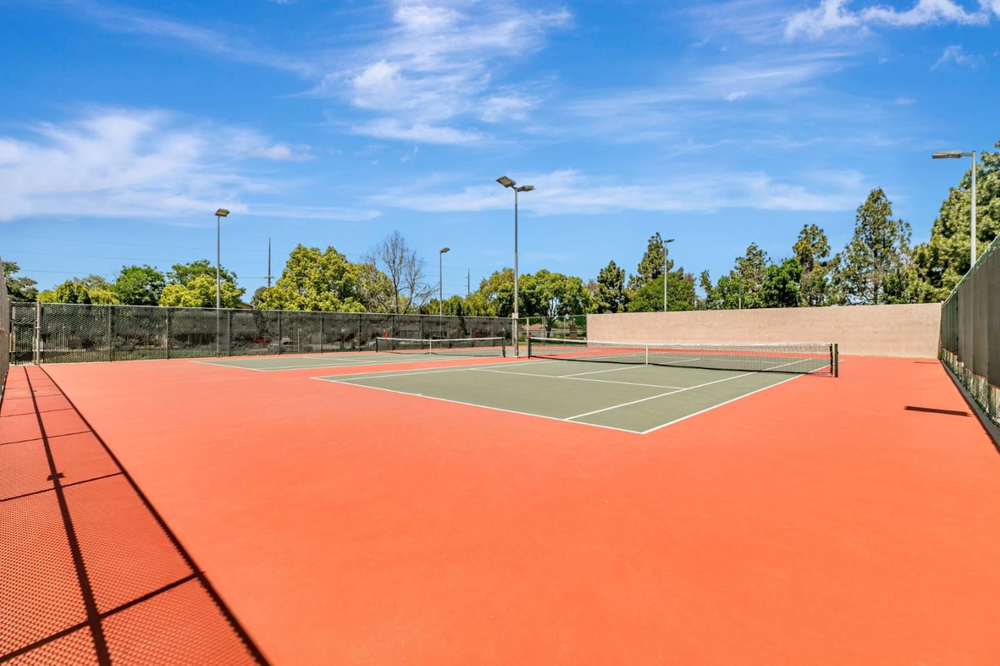 Detail Gallery Image 41 of 44 For 409 Gibbons Ct, Milpitas,  CA 95035 - 3 Beds | 2 Baths