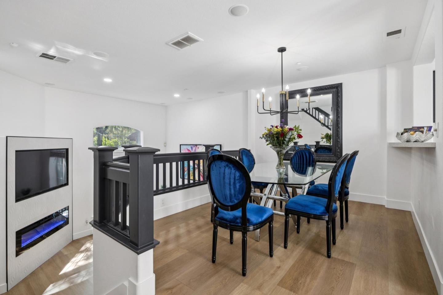 Detail Gallery Image 11 of 32 For 3048 Brunetti Way, San Jose,  CA 95125 - 2 Beds | 2/1 Baths