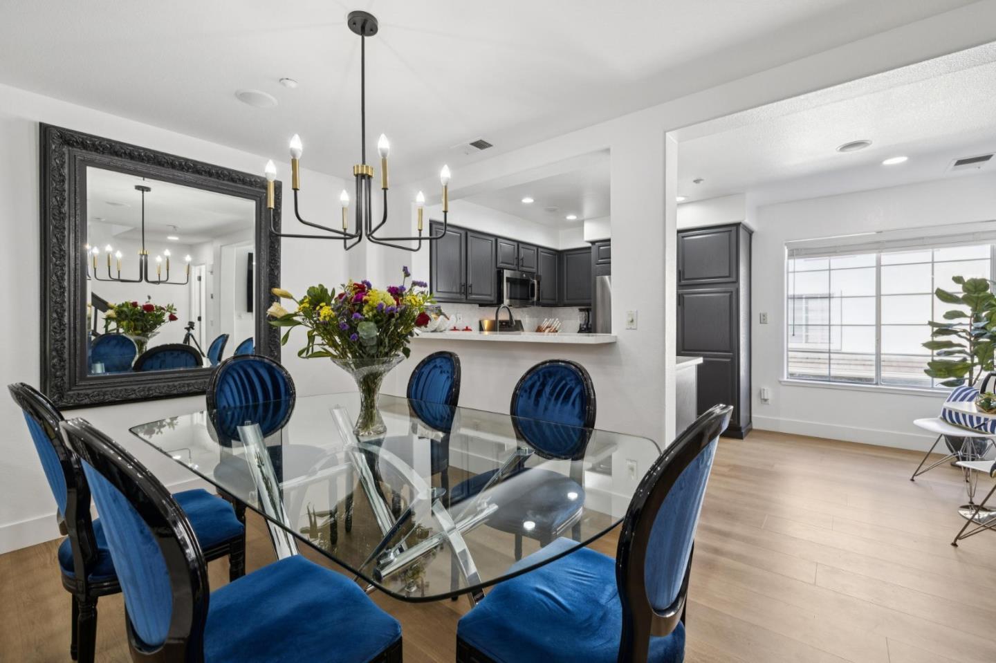 Detail Gallery Image 12 of 32 For 3048 Brunetti Way, San Jose,  CA 95125 - 2 Beds | 2/1 Baths