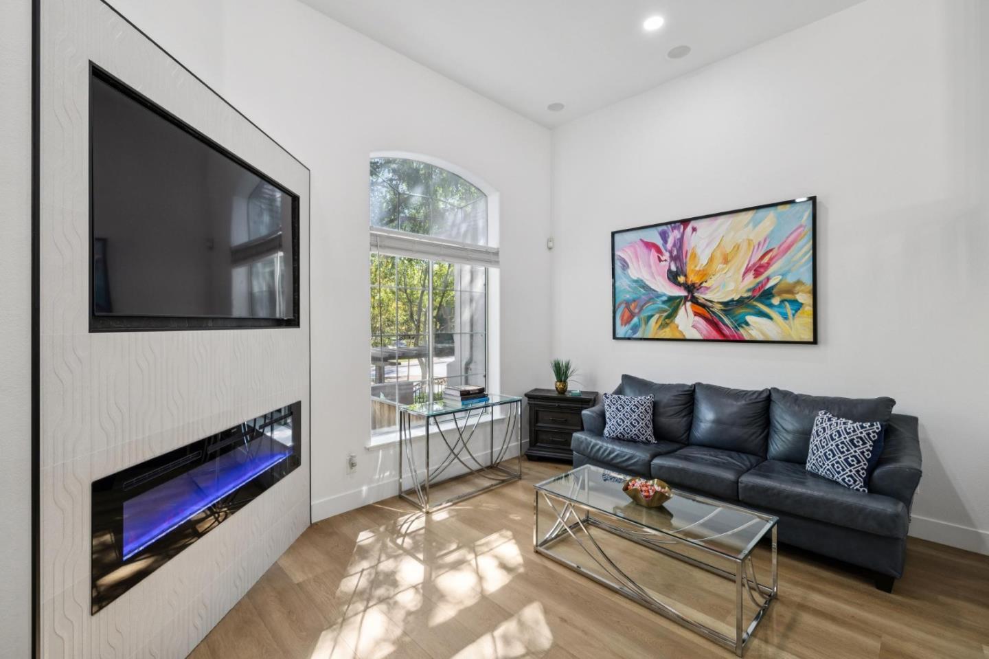 Detail Gallery Image 7 of 32 For 3048 Brunetti Way, San Jose,  CA 95125 - 2 Beds | 2/1 Baths