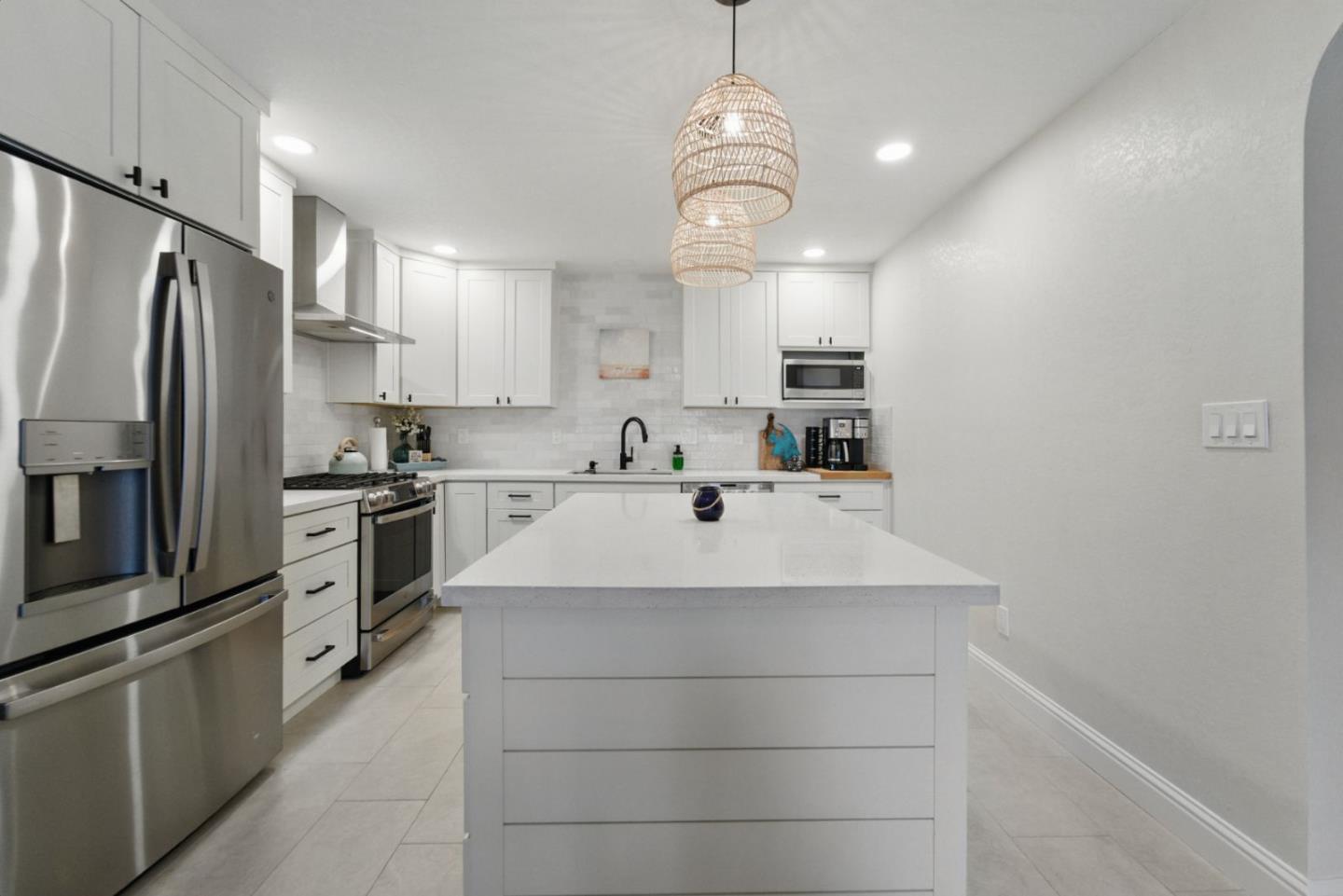 Detail Gallery Image 10 of 34 For 115 Oceanview Dr, Watsonville,  CA 95076 - 3 Beds | 2 Baths