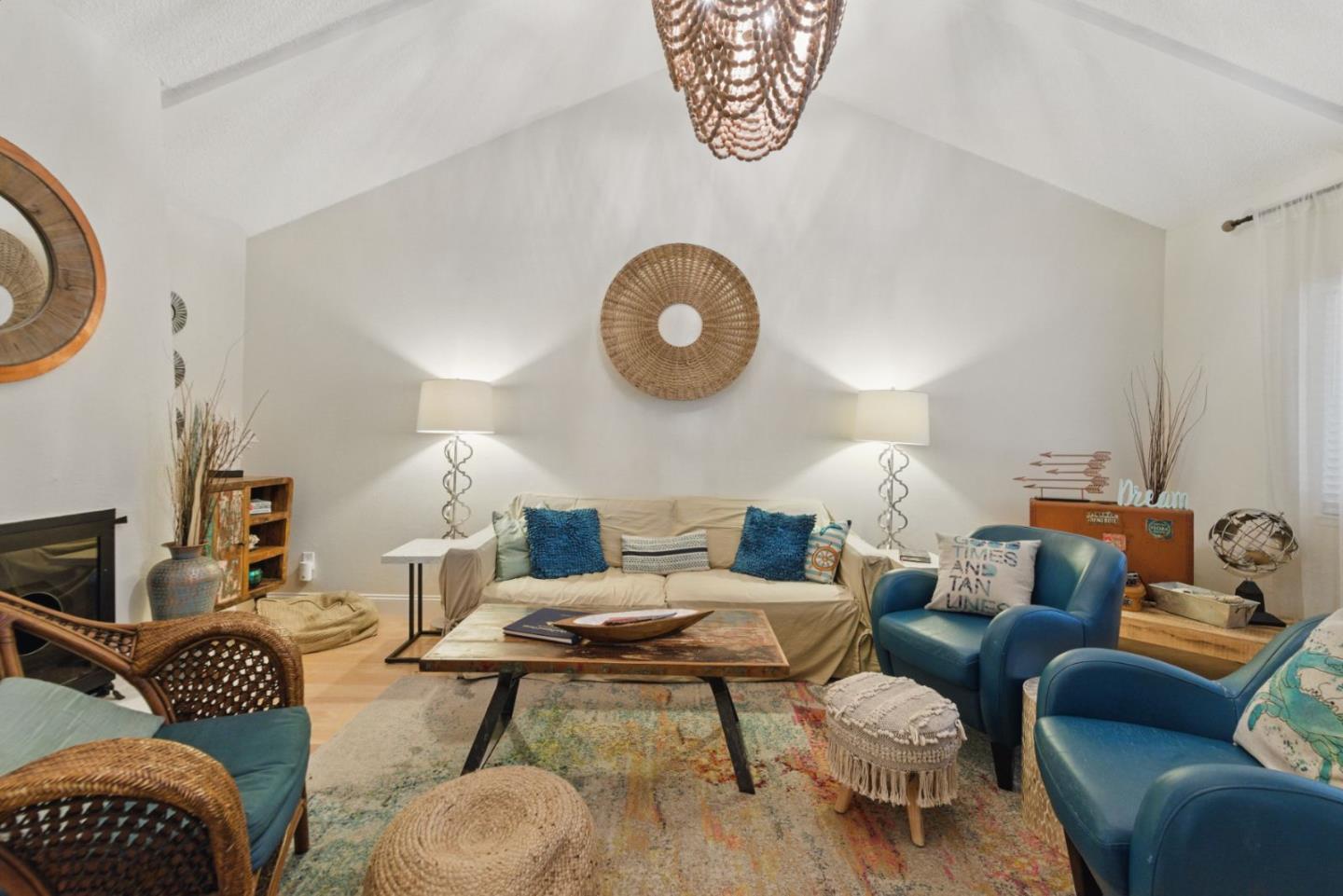 Detail Gallery Image 3 of 34 For 115 Oceanview Dr, Watsonville,  CA 95076 - 3 Beds | 2 Baths