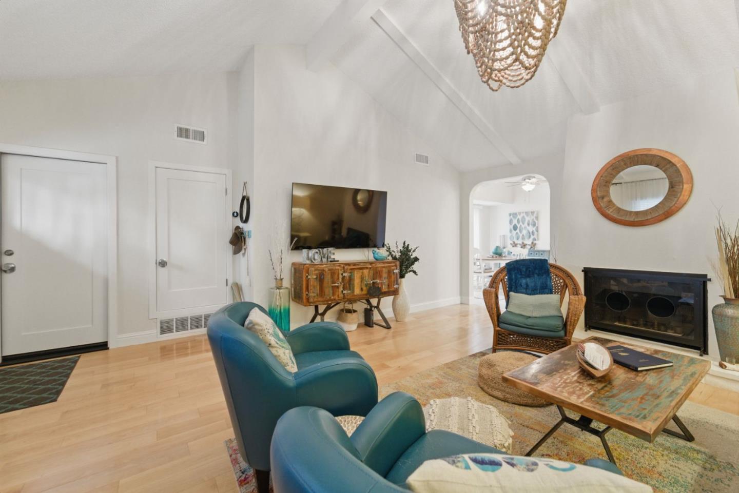 Detail Gallery Image 5 of 34 For 115 Oceanview Dr, Watsonville,  CA 95076 - 3 Beds | 2 Baths