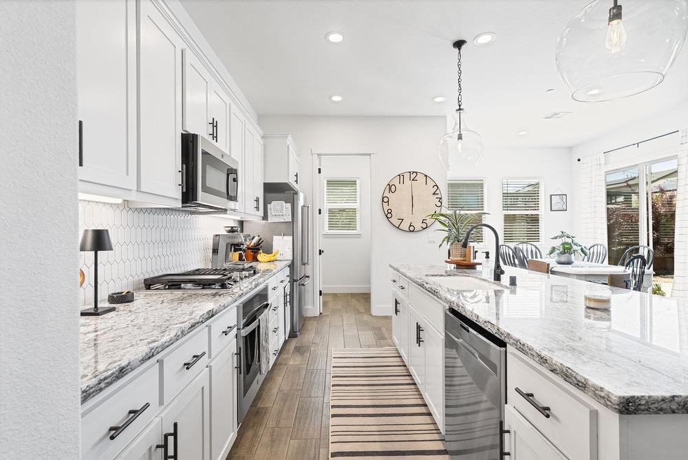 Detail Gallery Image 21 of 61 For 1348 Azalea Dr, Hollister,  CA 95023 - 3 Beds | 2 Baths