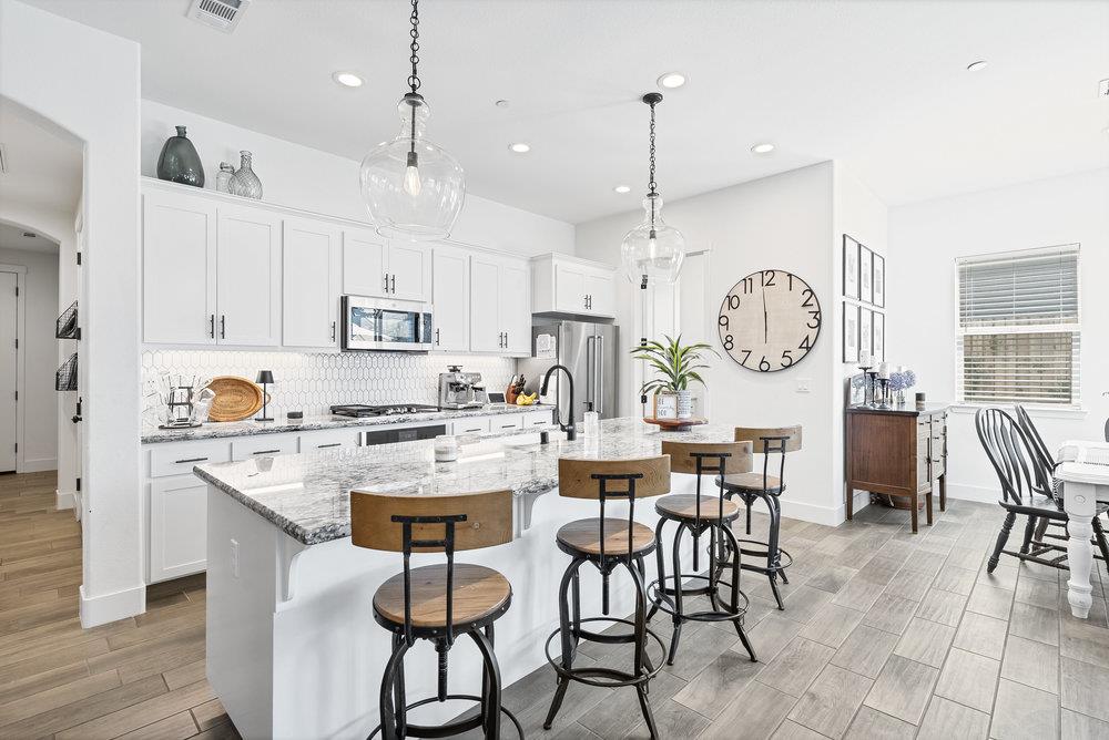 Detail Gallery Image 24 of 61 For 1348 Azalea Dr, Hollister,  CA 95023 - 3 Beds | 2 Baths