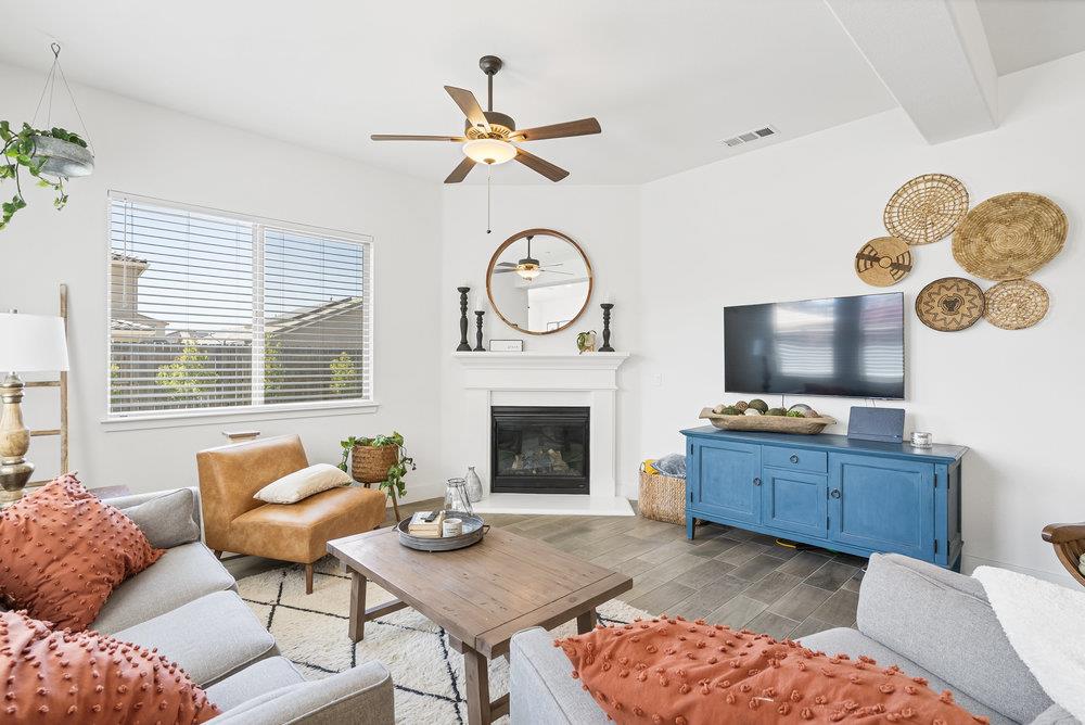 Detail Gallery Image 31 of 61 For 1348 Azalea Dr, Hollister,  CA 95023 - 3 Beds | 2 Baths