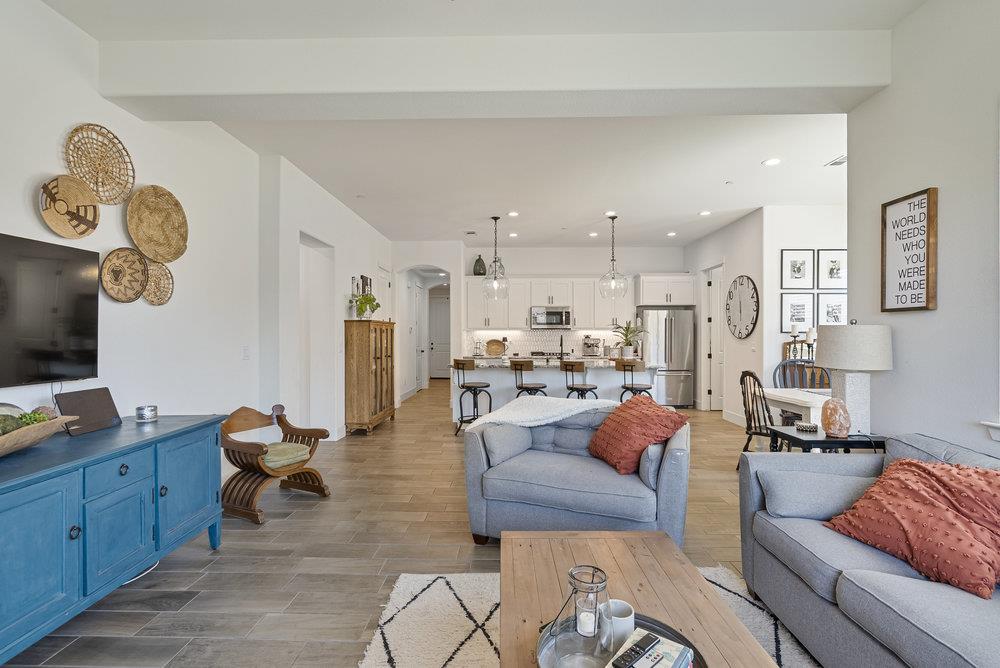 Detail Gallery Image 32 of 61 For 1348 Azalea Dr, Hollister,  CA 95023 - 3 Beds | 2 Baths