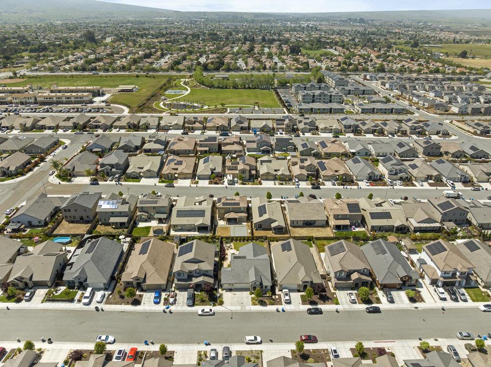 Detail Gallery Image 60 of 61 For 1348 Azalea Dr, Hollister,  CA 95023 - 3 Beds | 2 Baths