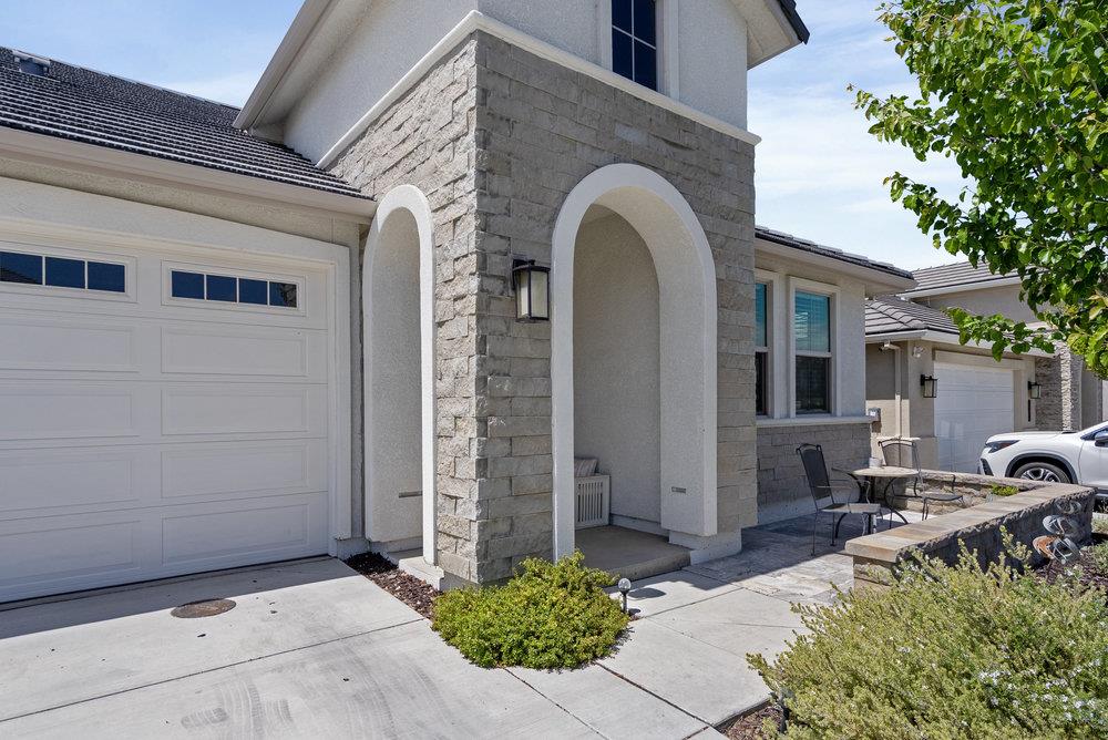 Detail Gallery Image 8 of 61 For 1348 Azalea Dr, Hollister,  CA 95023 - 3 Beds | 2 Baths