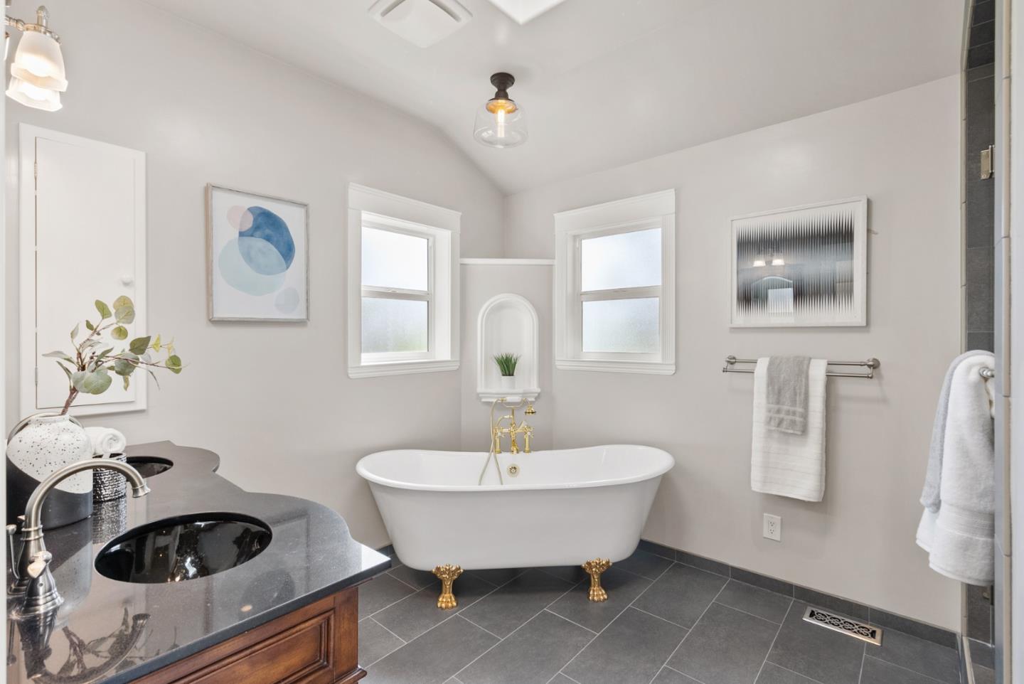 Detail Gallery Image 25 of 46 For 2749 Briarfield Ave, Redwood City,  CA 94061 - 3 Beds | 2 Baths