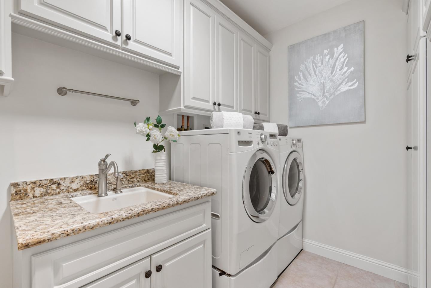 Detail Gallery Image 34 of 46 For 2749 Briarfield Ave, Redwood City,  CA 94061 - 3 Beds | 2 Baths