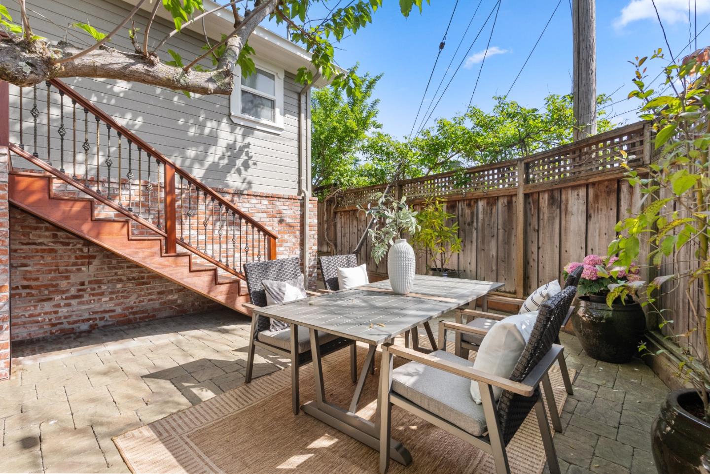 Detail Gallery Image 38 of 46 For 2749 Briarfield Ave, Redwood City,  CA 94061 - 3 Beds | 2 Baths