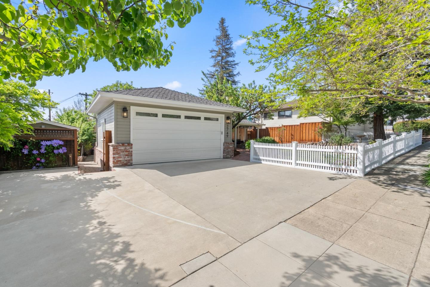 Detail Gallery Image 43 of 46 For 2749 Briarfield Ave, Redwood City,  CA 94061 - 3 Beds | 2 Baths