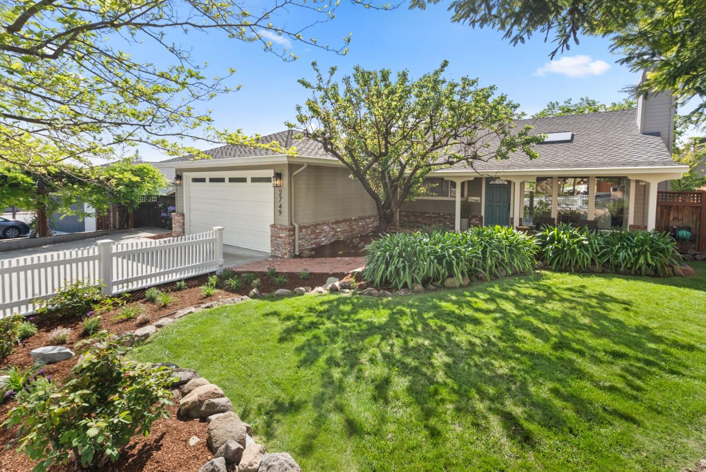 Detail Gallery Image 45 of 46 For 2749 Briarfield Ave, Redwood City,  CA 94061 - 3 Beds | 2 Baths