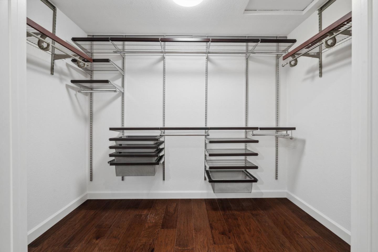 Detail Gallery Image 22 of 42 For 209 Sheffield Ln, Redwood City,  CA 94061 - 4 Beds | 2/1 Baths