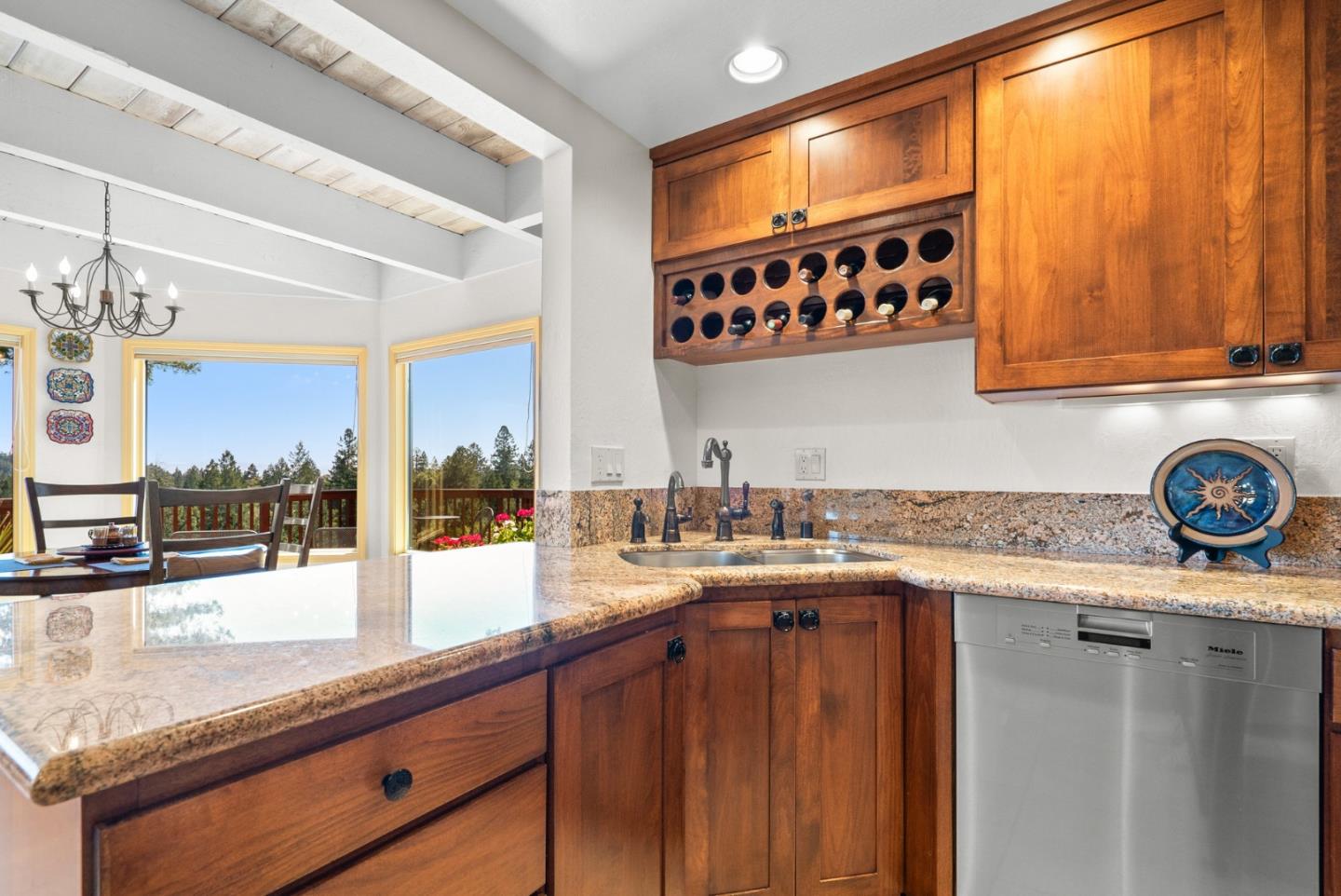 Detail Gallery Image 9 of 43 For 480 Quail Ridge Rd, Scotts Valley,  CA 95066 - 3 Beds | 2/1 Baths