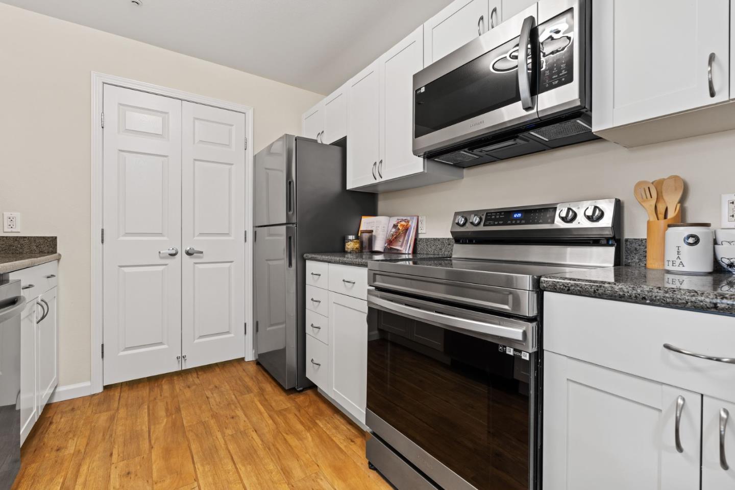 Detail Gallery Image 8 of 34 For 1550 Technology Dr #2122,  San Jose,  CA 95110 - 2 Beds | 2 Baths