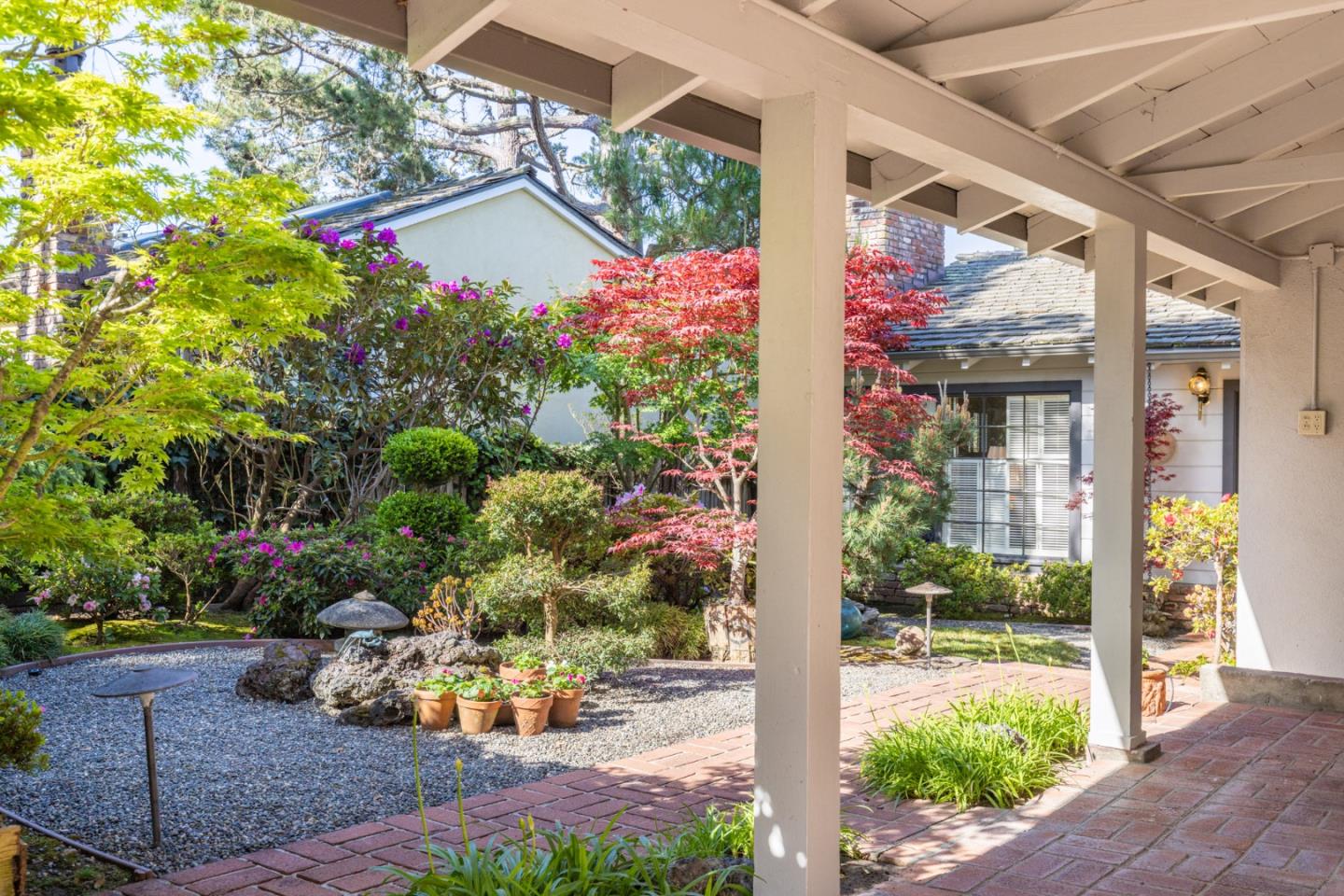 Detail Gallery Image 4 of 24 For 0 Lincoln 3 Nw of 11th, Carmel,  CA 93921 - 2 Beds | 2 Baths
