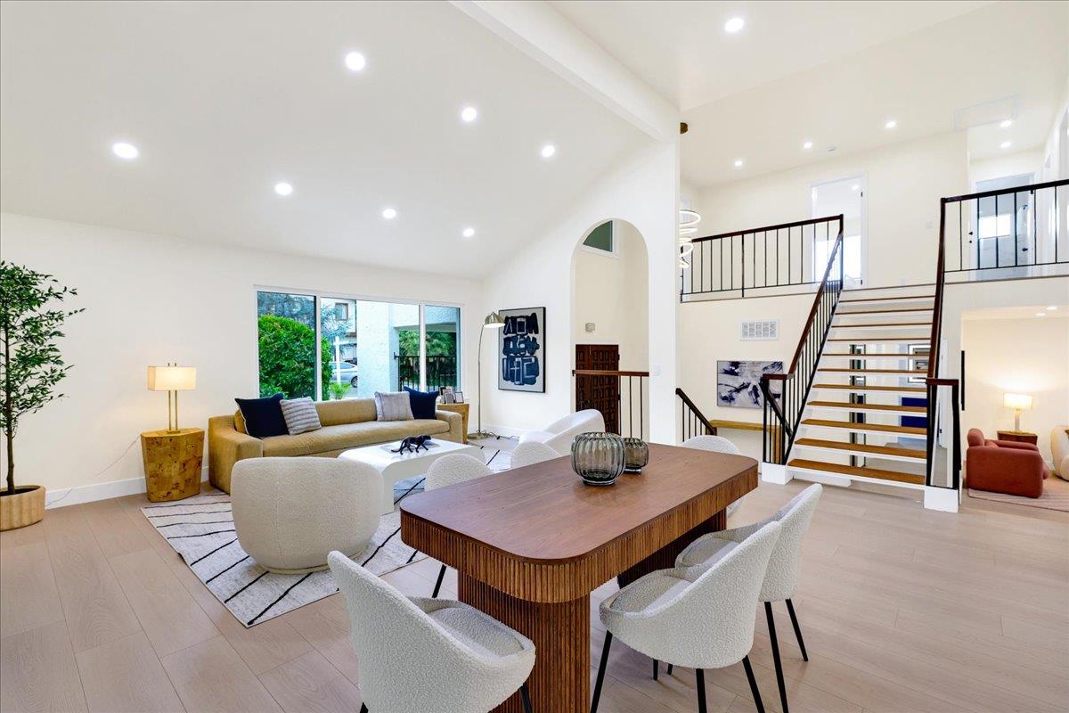 Detail Gallery Image 12 of 61 For 6586 Woodcliff Ct, San Jose,  CA 95120 - 5 Beds | 3 Baths