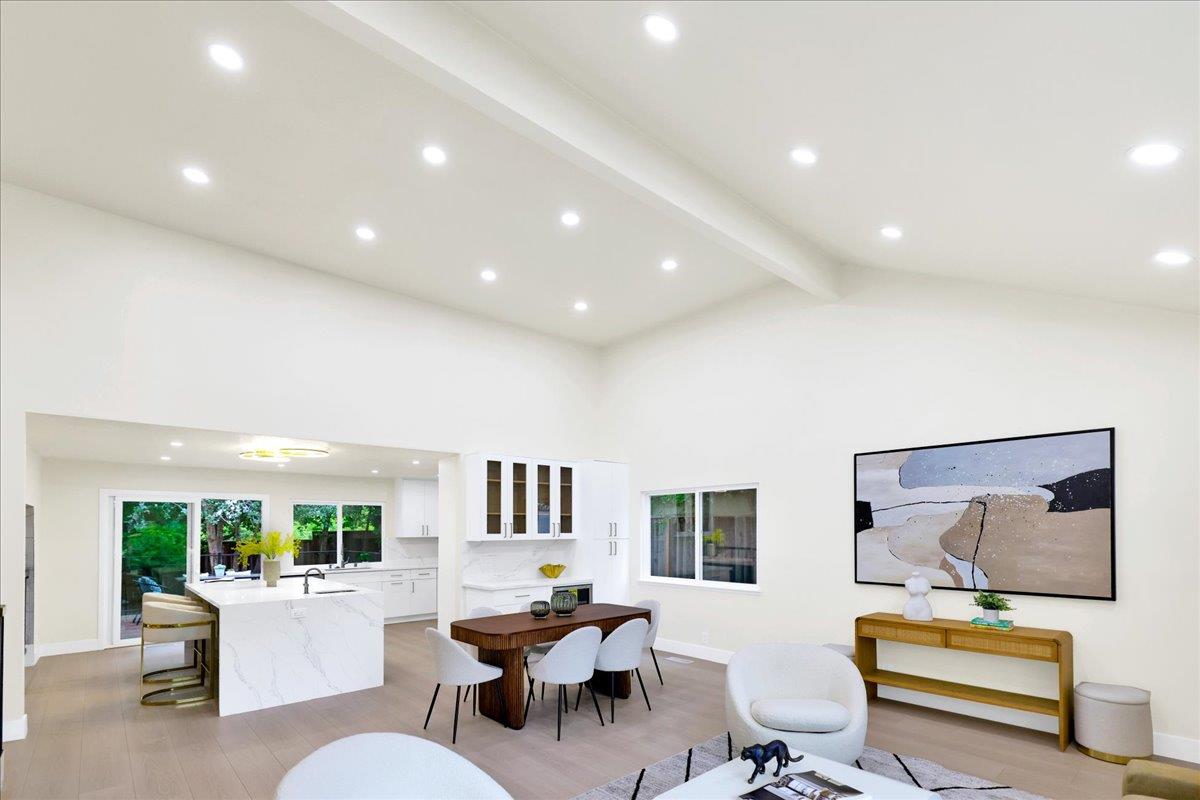 Detail Gallery Image 2 of 61 For 6586 Woodcliff Ct, San Jose,  CA 95120 - 5 Beds | 3 Baths