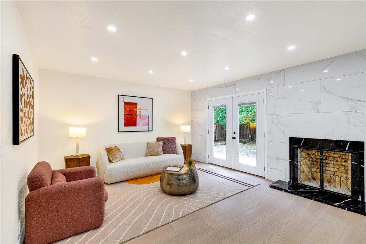 Detail Gallery Image 28 of 61 For 6586 Woodcliff Ct, San Jose,  CA 95120 - 5 Beds | 3 Baths