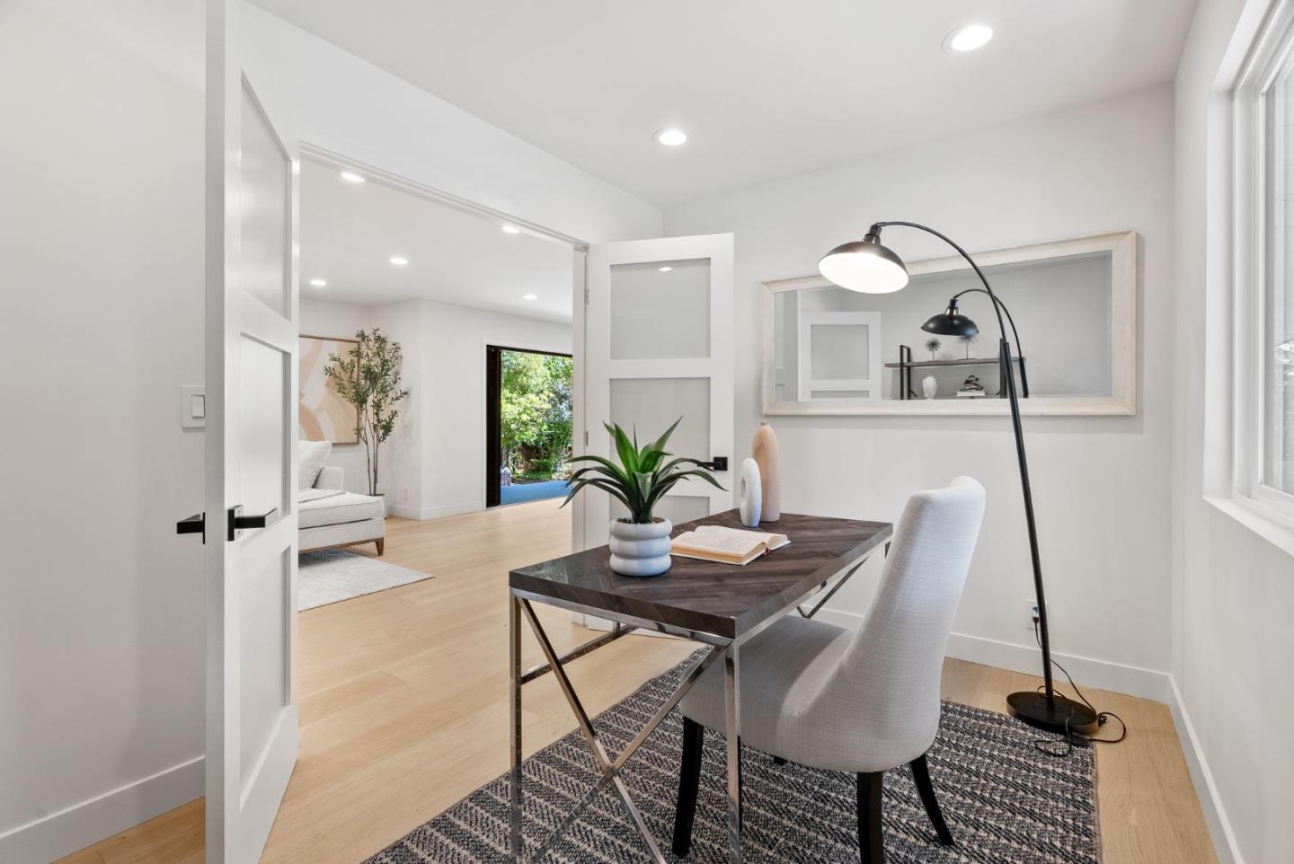 Detail Gallery Image 11 of 37 For 2344 Deodara Dr, Los Altos,  CA 94024 - 3 Beds | 2/1 Baths