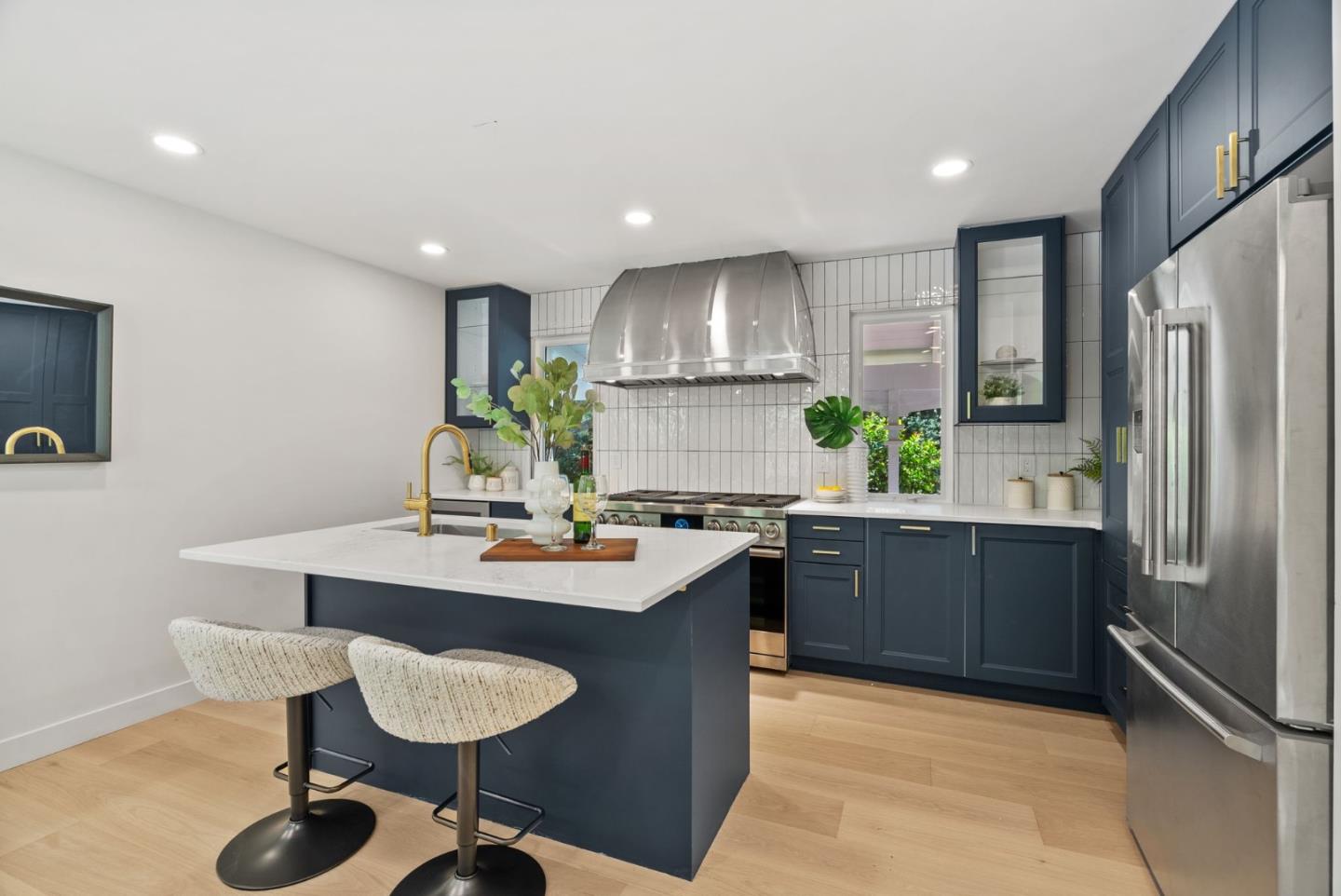 Detail Gallery Image 16 of 37 For 2344 Deodara Dr, Los Altos,  CA 94024 - 3 Beds | 2/1 Baths