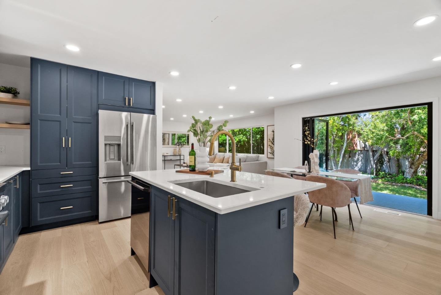 Detail Gallery Image 19 of 37 For 2344 Deodara Dr, Los Altos,  CA 94024 - 3 Beds | 2/1 Baths