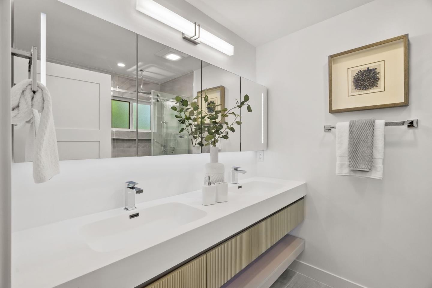 Detail Gallery Image 23 of 37 For 2344 Deodara Dr, Los Altos,  CA 94024 - 3 Beds | 2/1 Baths