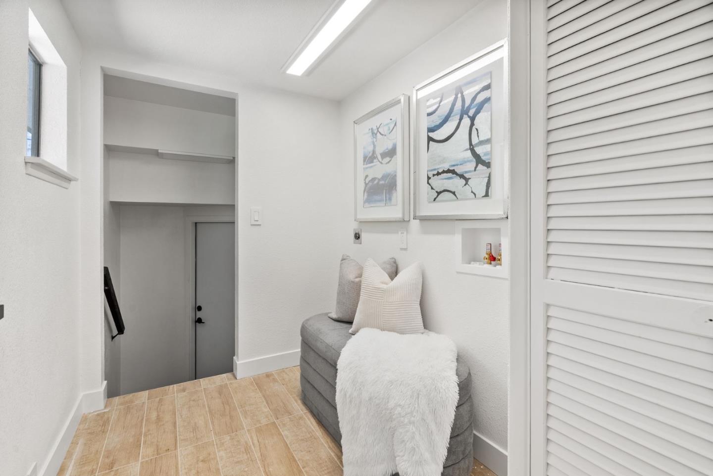 Detail Gallery Image 29 of 37 For 2344 Deodara Dr, Los Altos,  CA 94024 - 3 Beds | 2/1 Baths