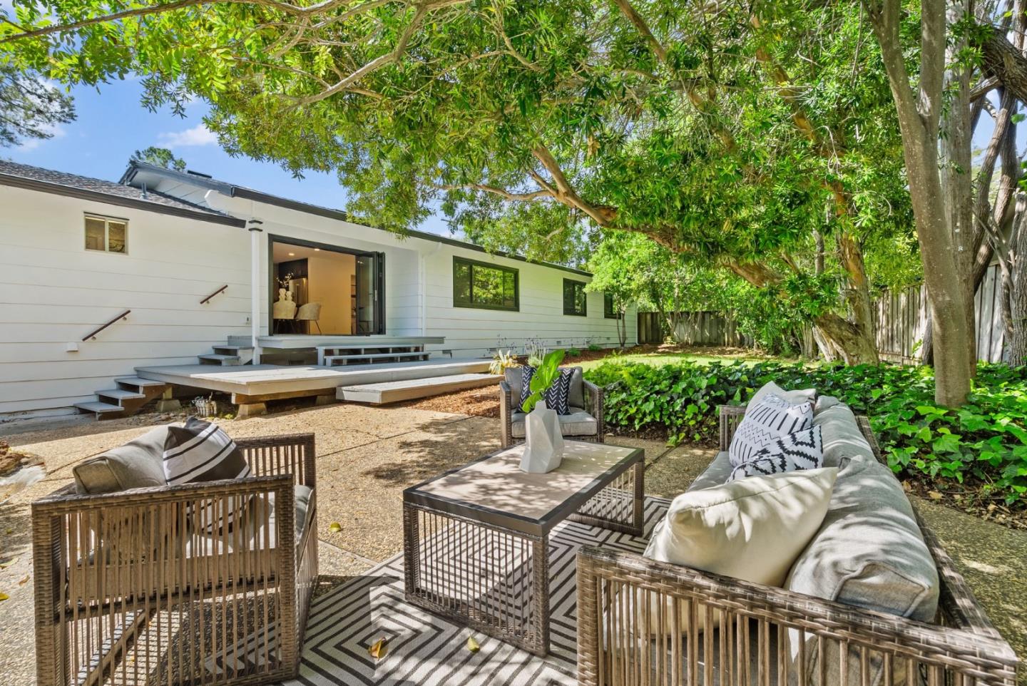 Detail Gallery Image 32 of 37 For 2344 Deodara Dr, Los Altos,  CA 94024 - 3 Beds | 2/1 Baths