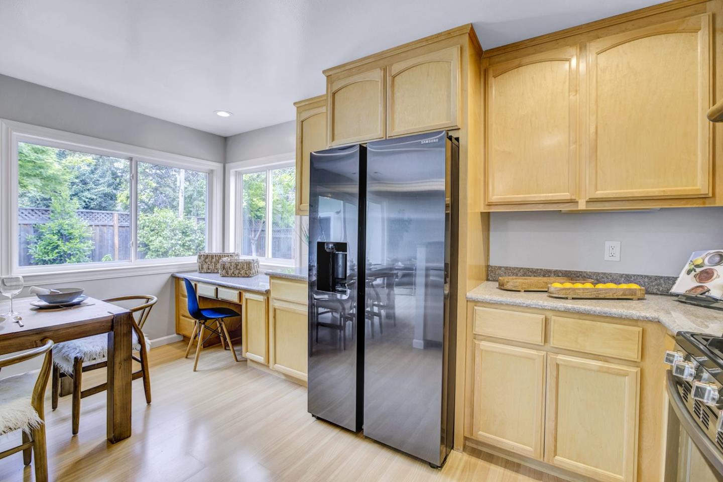Detail Gallery Image 18 of 62 For 811 W Remington Dr, Sunnyvale,  CA 94087 - 4 Beds | 2 Baths