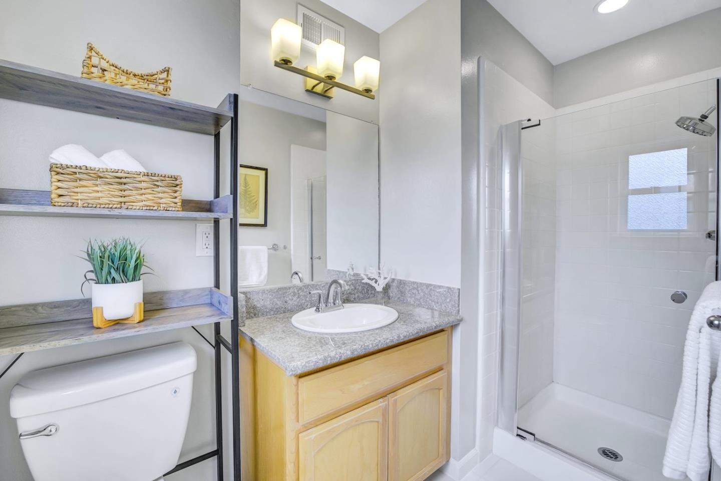 Detail Gallery Image 26 of 62 For 811 W Remington Dr, Sunnyvale,  CA 94087 - 4 Beds | 2 Baths