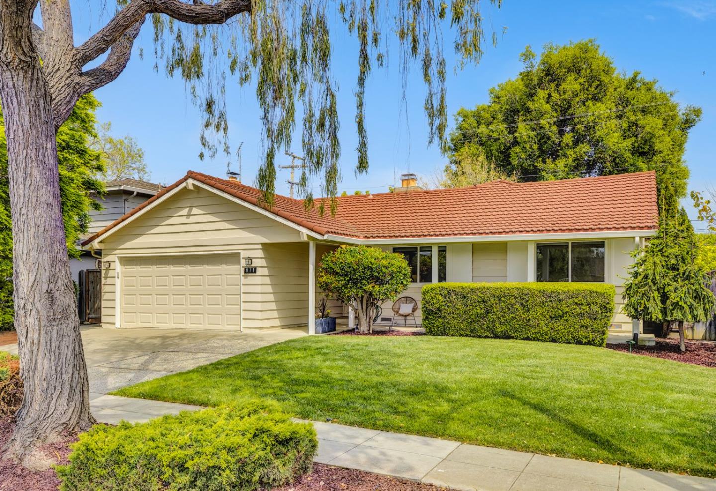 Detail Gallery Image 3 of 62 For 811 W Remington Dr, Sunnyvale,  CA 94087 - 4 Beds | 2 Baths