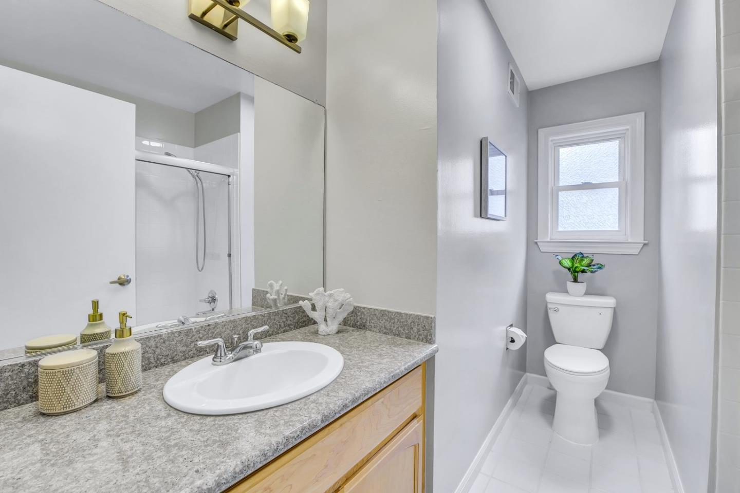 Detail Gallery Image 35 of 62 For 811 W Remington Dr, Sunnyvale,  CA 94087 - 4 Beds | 2 Baths