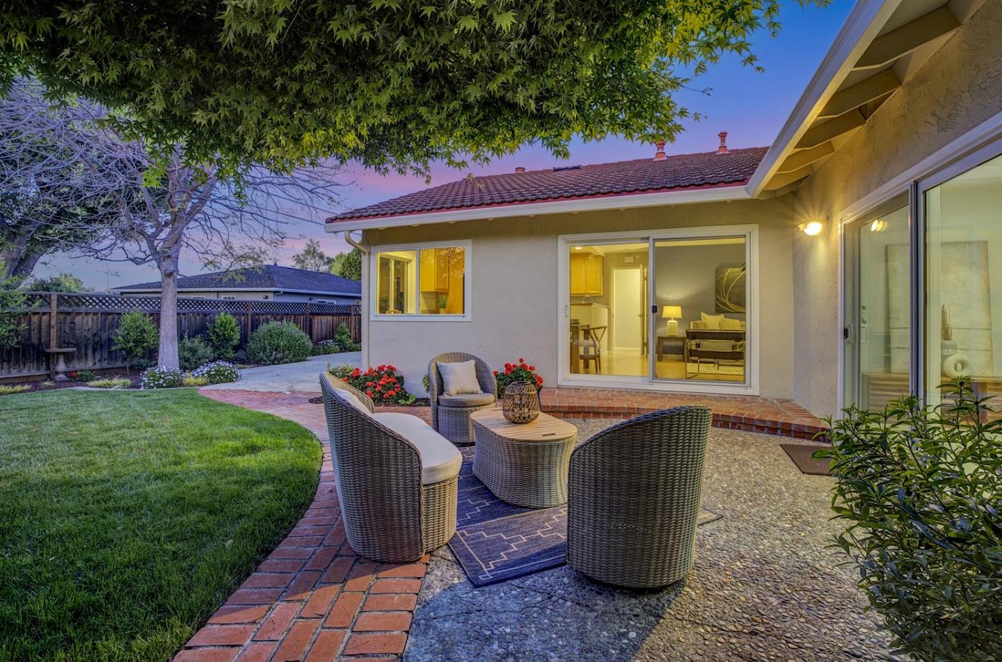 Detail Gallery Image 50 of 62 For 811 W Remington Dr, Sunnyvale,  CA 94087 - 4 Beds | 2 Baths