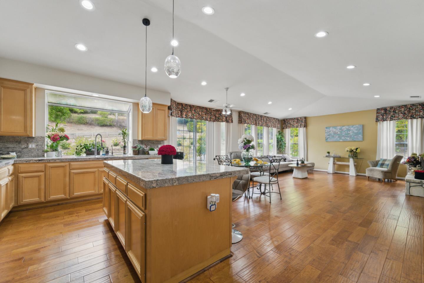 Detail Gallery Image 11 of 60 For 2102 Hillstone Dr, San Jose,  CA 95138 - 4 Beds | 3 Baths