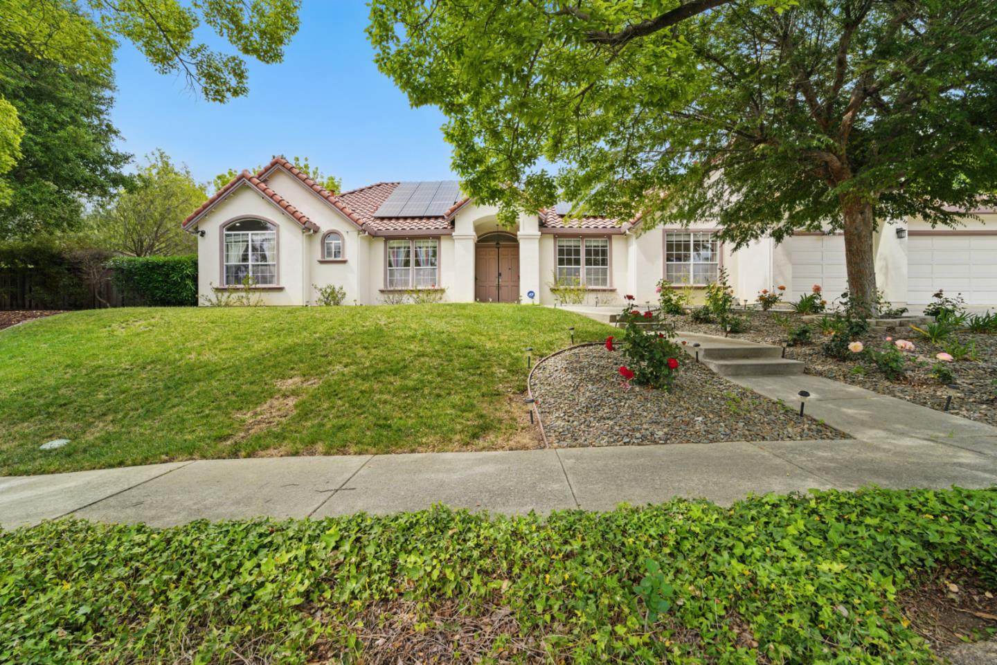 Detail Gallery Image 50 of 60 For 2102 Hillstone Dr, San Jose,  CA 95138 - 4 Beds | 3 Baths
