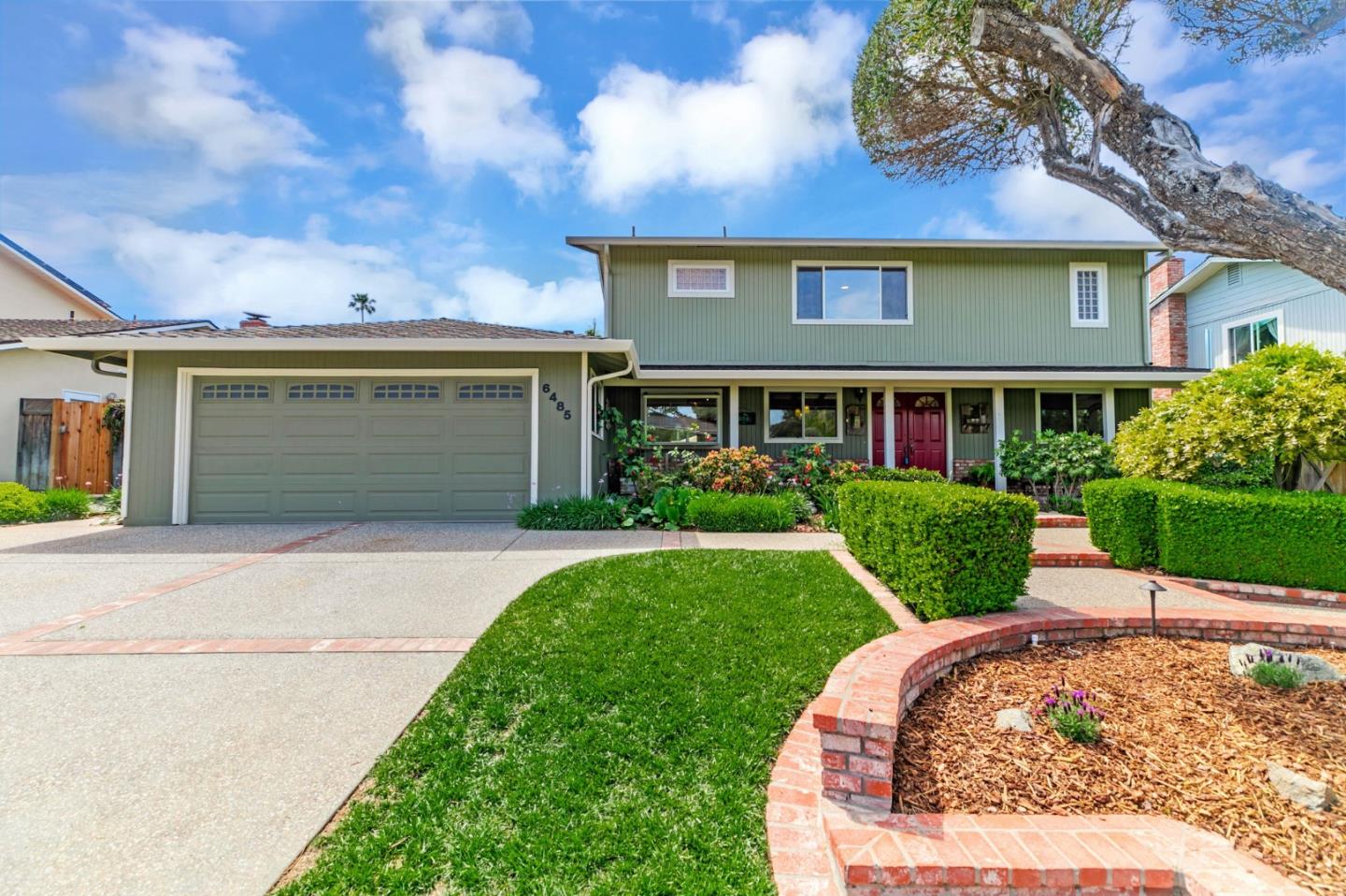 Detail Gallery Image 2 of 51 For 6485 Little Falls Dr, San Jose,  CA 95120 - 5 Beds | 2/1 Baths