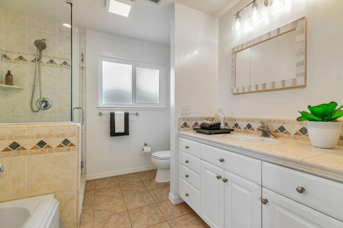 Detail Gallery Image 39 of 51 For 6485 Little Falls Dr, San Jose,  CA 95120 - 5 Beds | 2/1 Baths