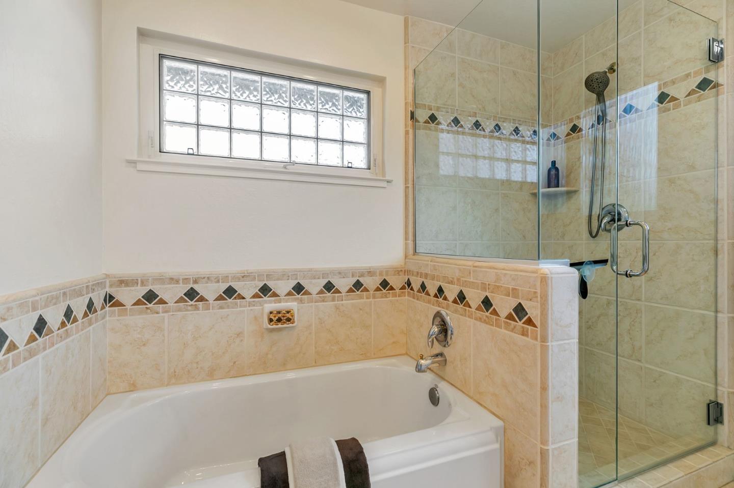 Detail Gallery Image 40 of 51 For 6485 Little Falls Dr, San Jose,  CA 95120 - 5 Beds | 2/1 Baths