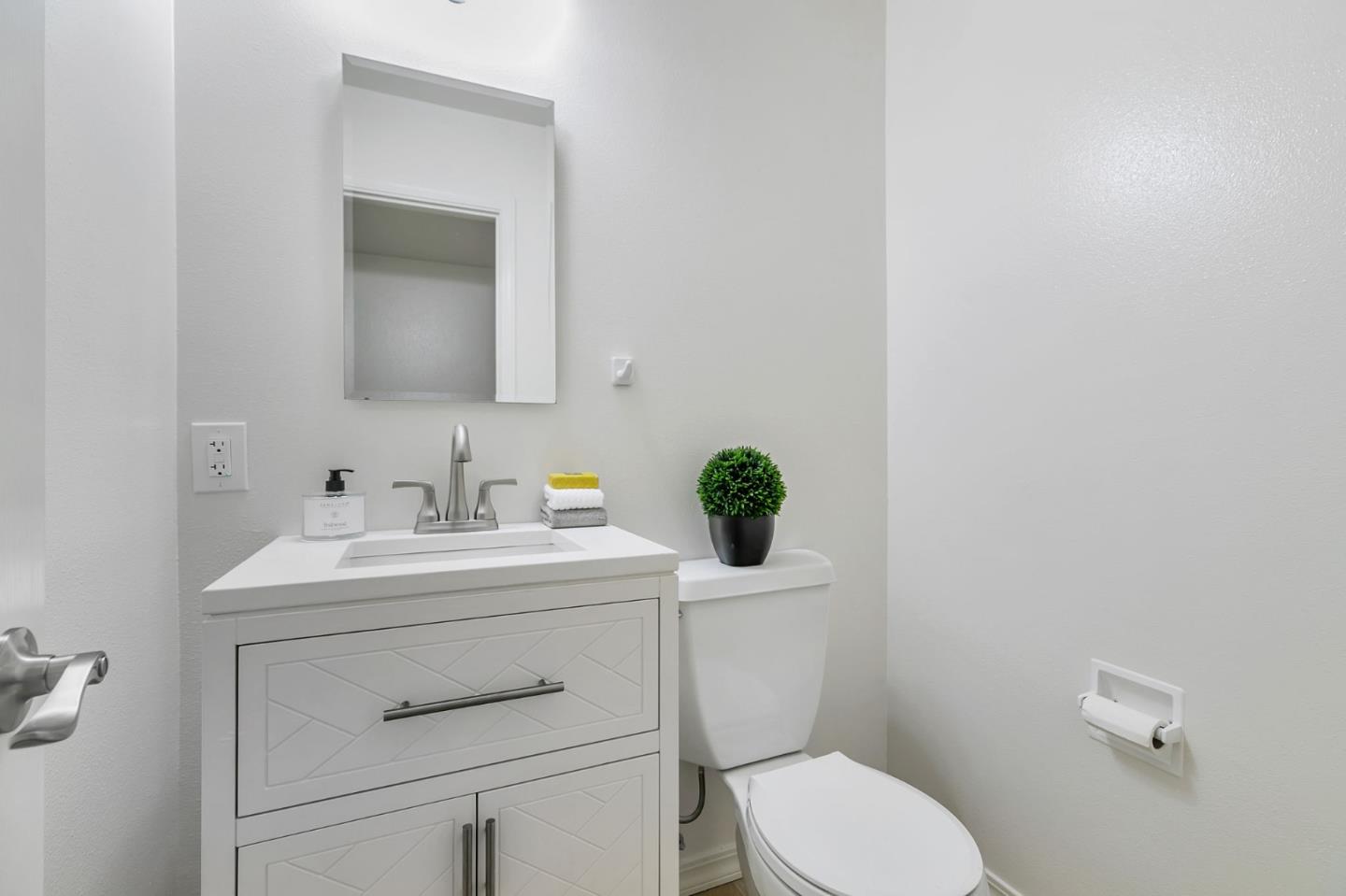 Detail Gallery Image 43 of 51 For 6485 Little Falls Dr, San Jose,  CA 95120 - 5 Beds | 2/1 Baths