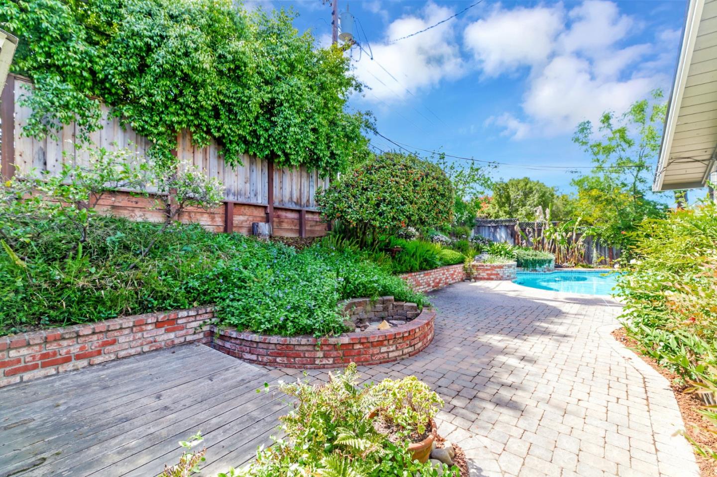 Detail Gallery Image 49 of 51 For 6485 Little Falls Dr, San Jose,  CA 95120 - 5 Beds | 2/1 Baths