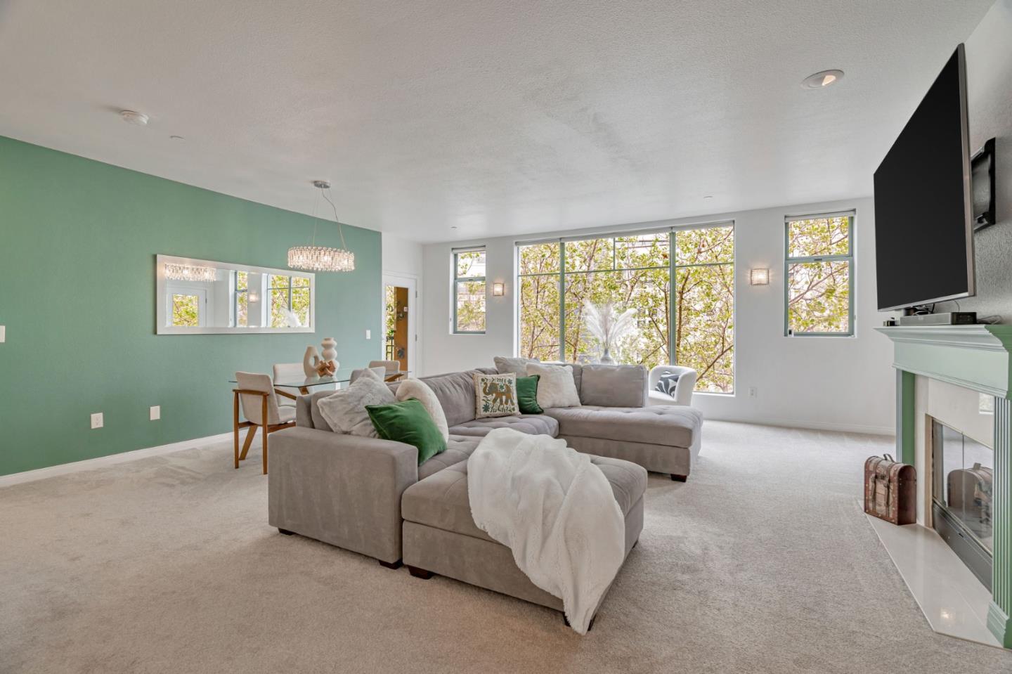 Detail Gallery Image 3 of 28 For 144 S. 3rd #439,  San Jose,  CA 95112 - 2 Beds | 2 Baths