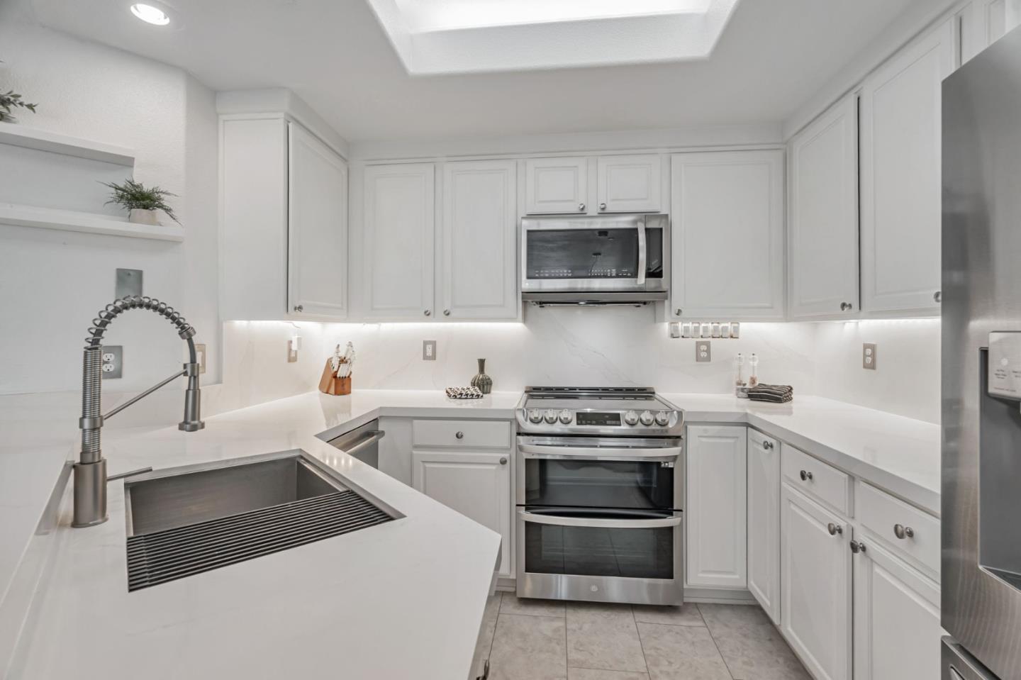 Detail Gallery Image 9 of 28 For 144 S. 3rd #439,  San Jose,  CA 95112 - 2 Beds | 2 Baths