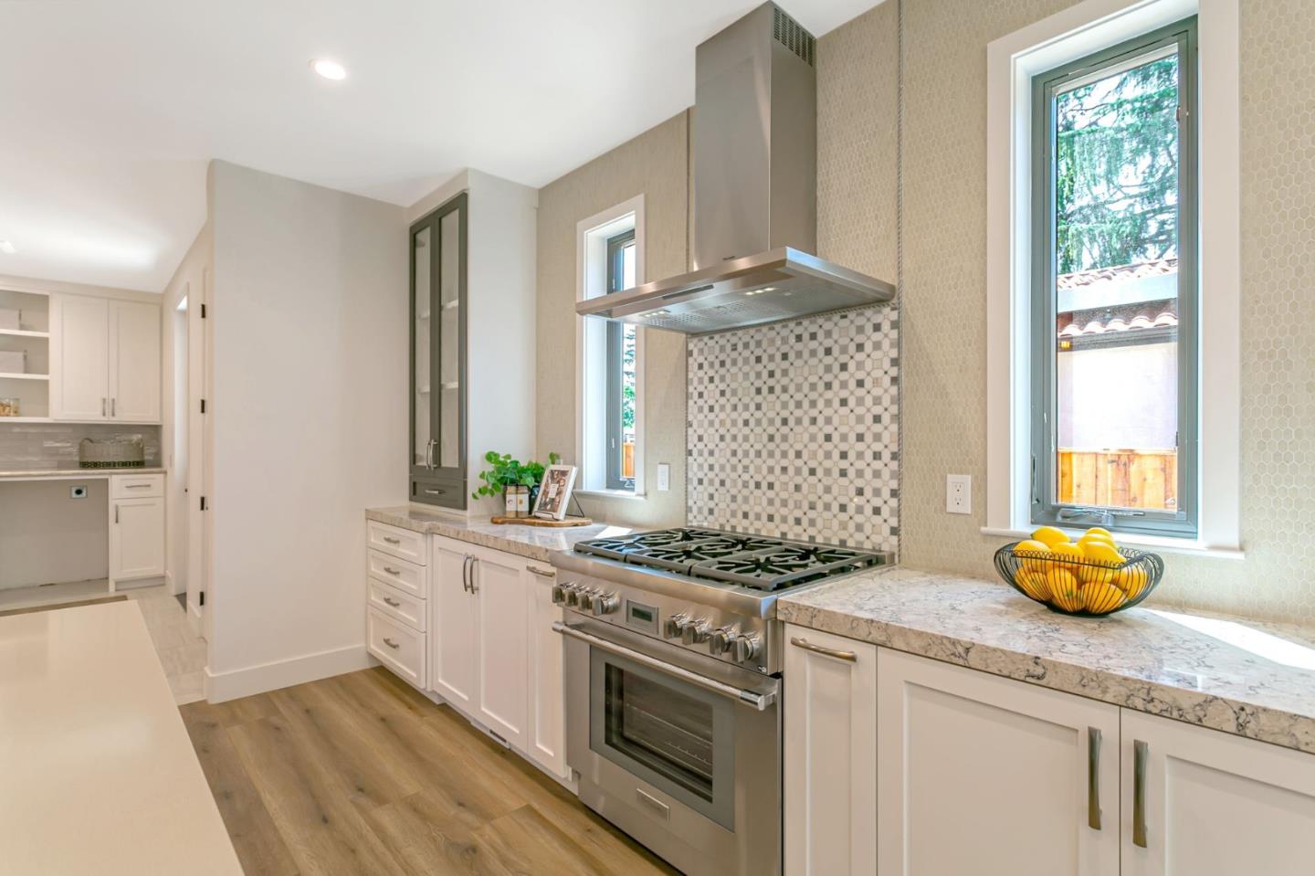 Detail Gallery Image 12 of 54 For 2985 Lantz Ave, San Jose,  CA 95124 - 5 Beds | 3 Baths